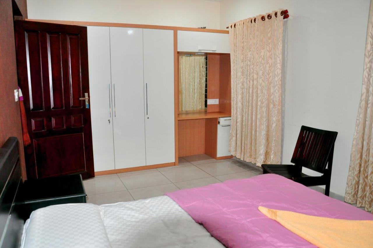 Baith Ul Kareem Apartamento Kochi Exterior foto